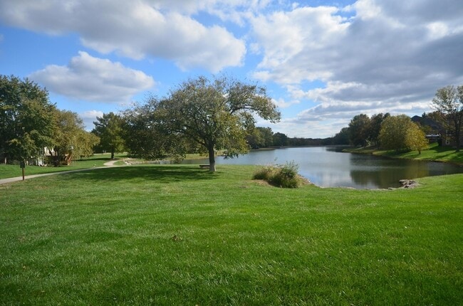 Building Photo - 4900 Royal Lytham Dr