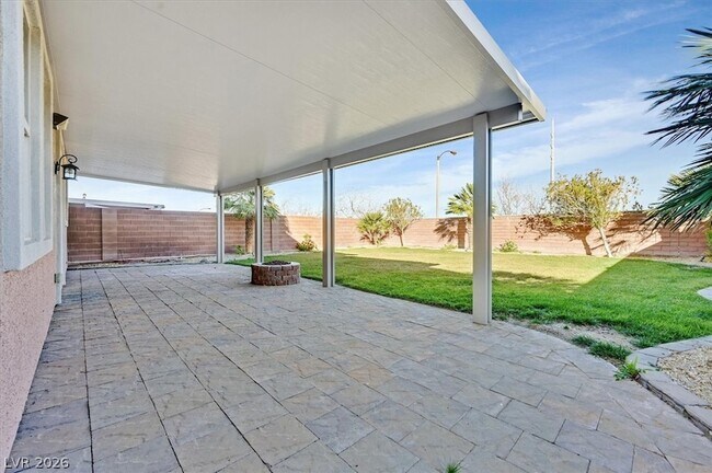 Building Photo - 11148 Hickory Glen St