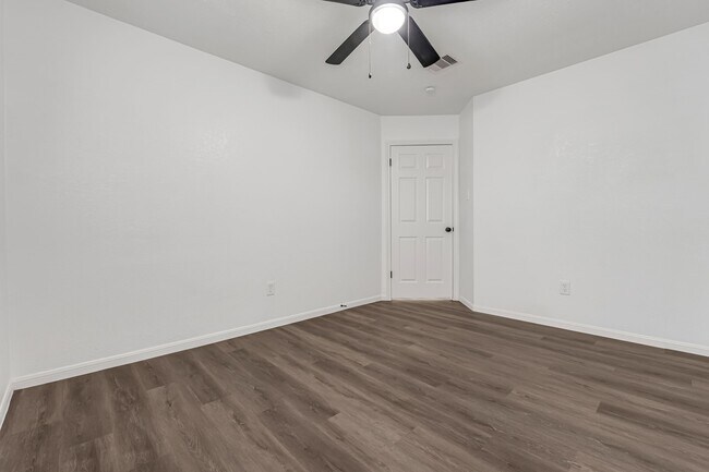 Building Photo - 1502 Mabry Mill Rd