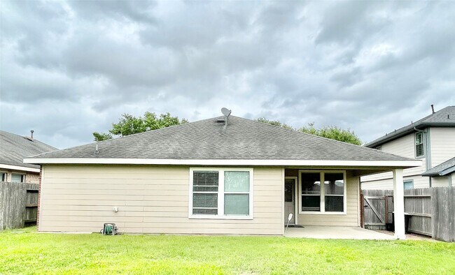 Building Photo - 910 Pickett Hill Ln