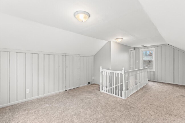 Building Photo - 6938 Fenton St