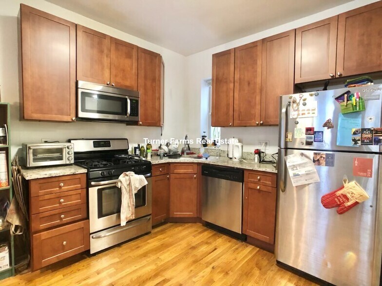 Building Photo - 30 S Huntington Ave