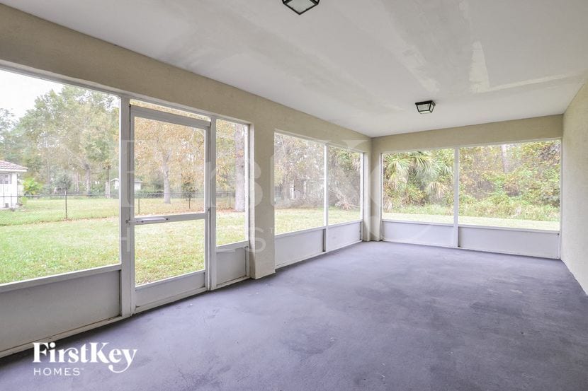 Building Photo - 11 Ryker Ln