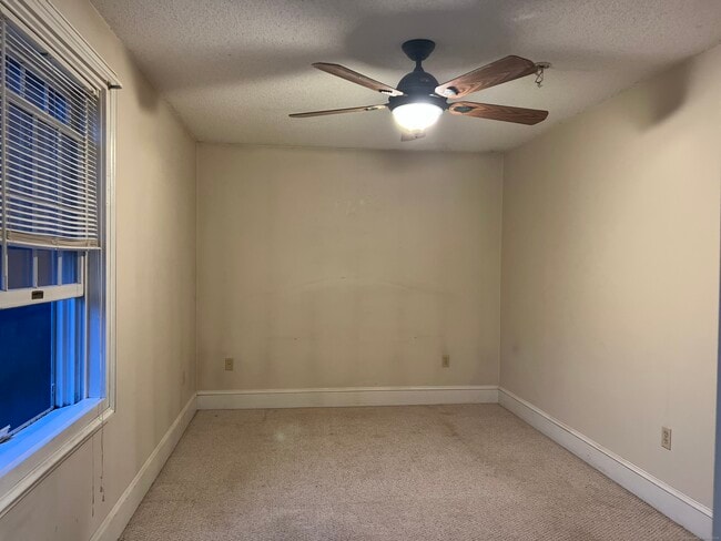 Building Photo - 243 Beach St