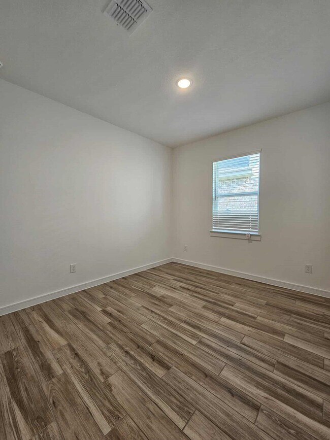 Building Photo - 8419 Tranquil Bay Ct