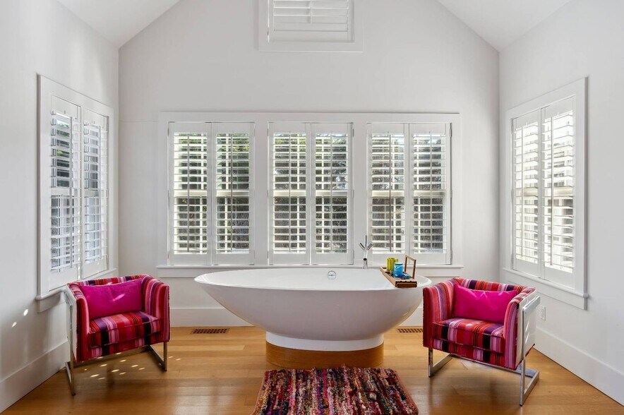 Building Photo - 50 Mecox Bay Ln