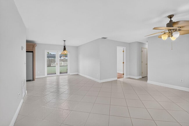 Building Photo - 4599 Betelnut St
