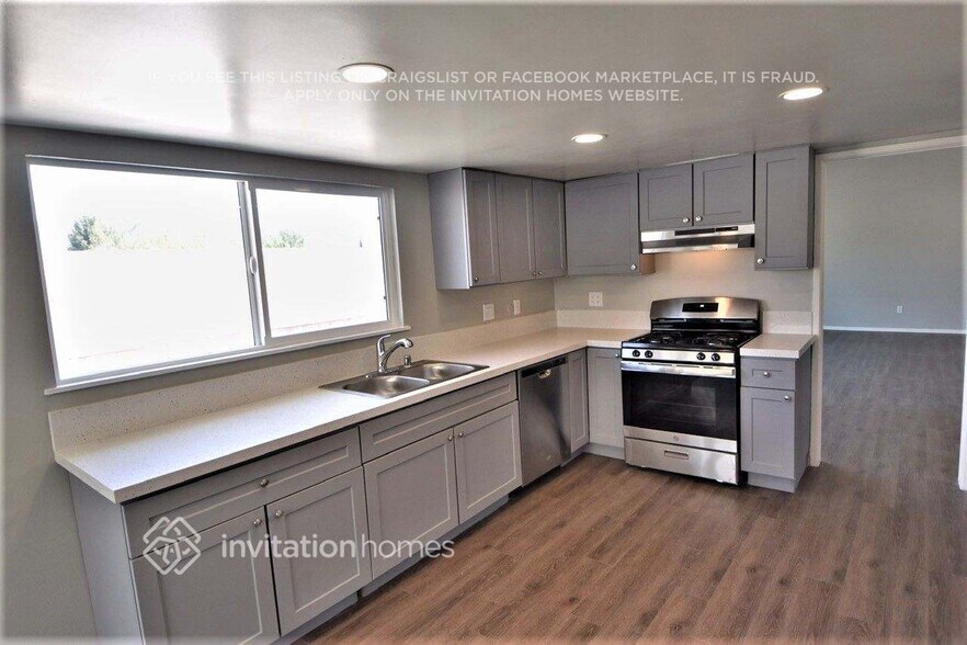 Building Photo - 29166 Flowerpark Dr