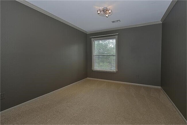 Building Photo - 95 N Indigo Cir