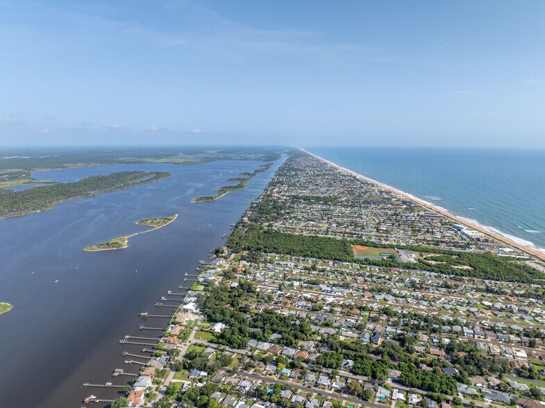 Building Photo - 54 River Shore Dr