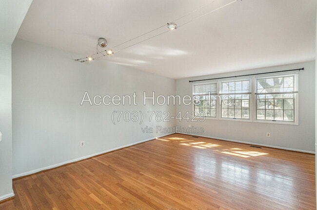 Building Photo - 5028 9th St S