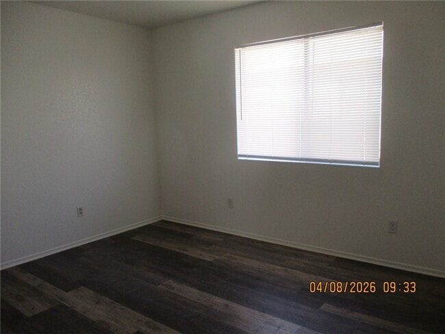 Building Photo - 827 Baseline Rd