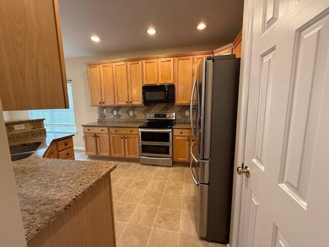 Building Photo - 3601 Pritchard Ct