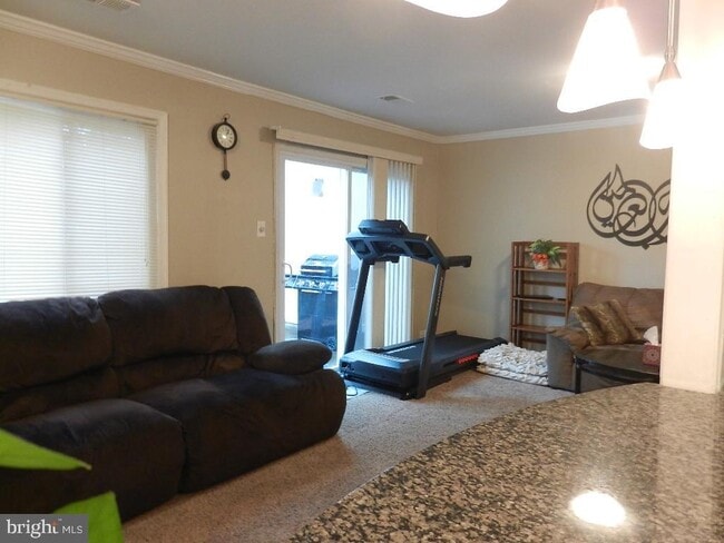 Building Photo - 781 Sugarland Run Dr