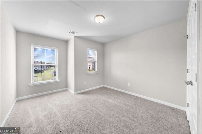 Building Photo - 109 Peterson St