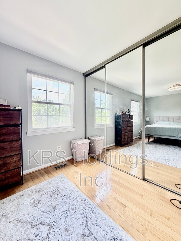 Building Photo - 4232 Stockbridge Dr