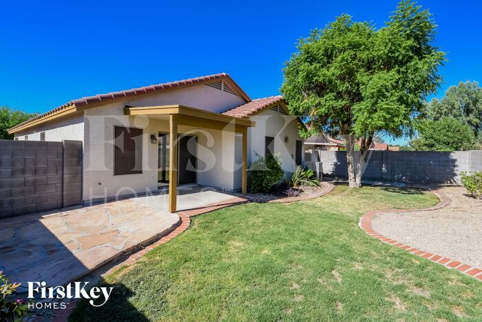Building Photo - 3034 W Lucia Dr