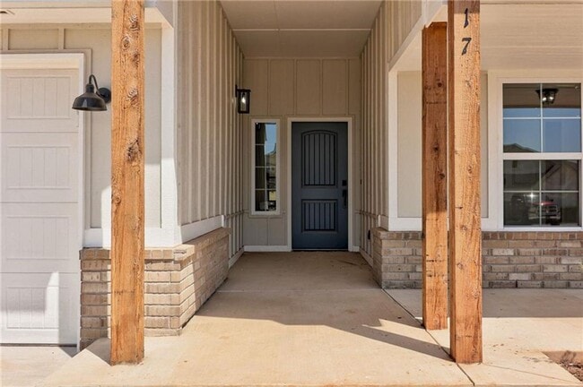 Building Photo - Newer Home For Lease in Noble.  15 minutes to OU Campus