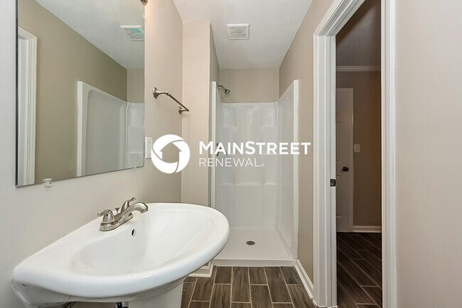Building Photo - 3 Bedroom Pet-Friendly Home in McDonough, GA with Main Street Renewal