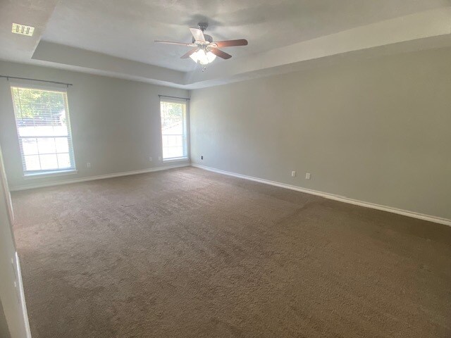 Building Photo - 601 Brown Dr