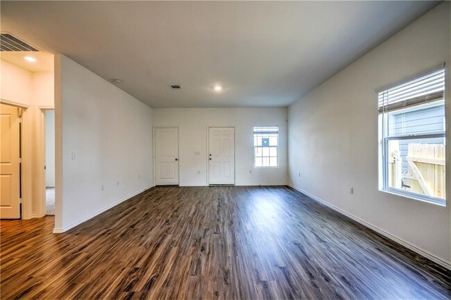 Building Photo - 14305 Sandrock Bnd