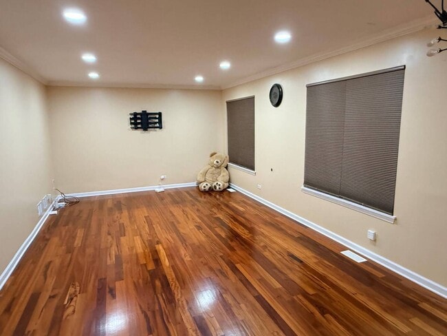 Building Photo - 3161 Hopewell Dr