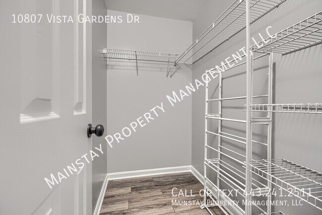 Building Photo - 10807 Vista Gardens Dr