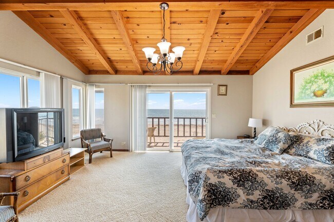 Building Photo - 1364 Weymouth Ln