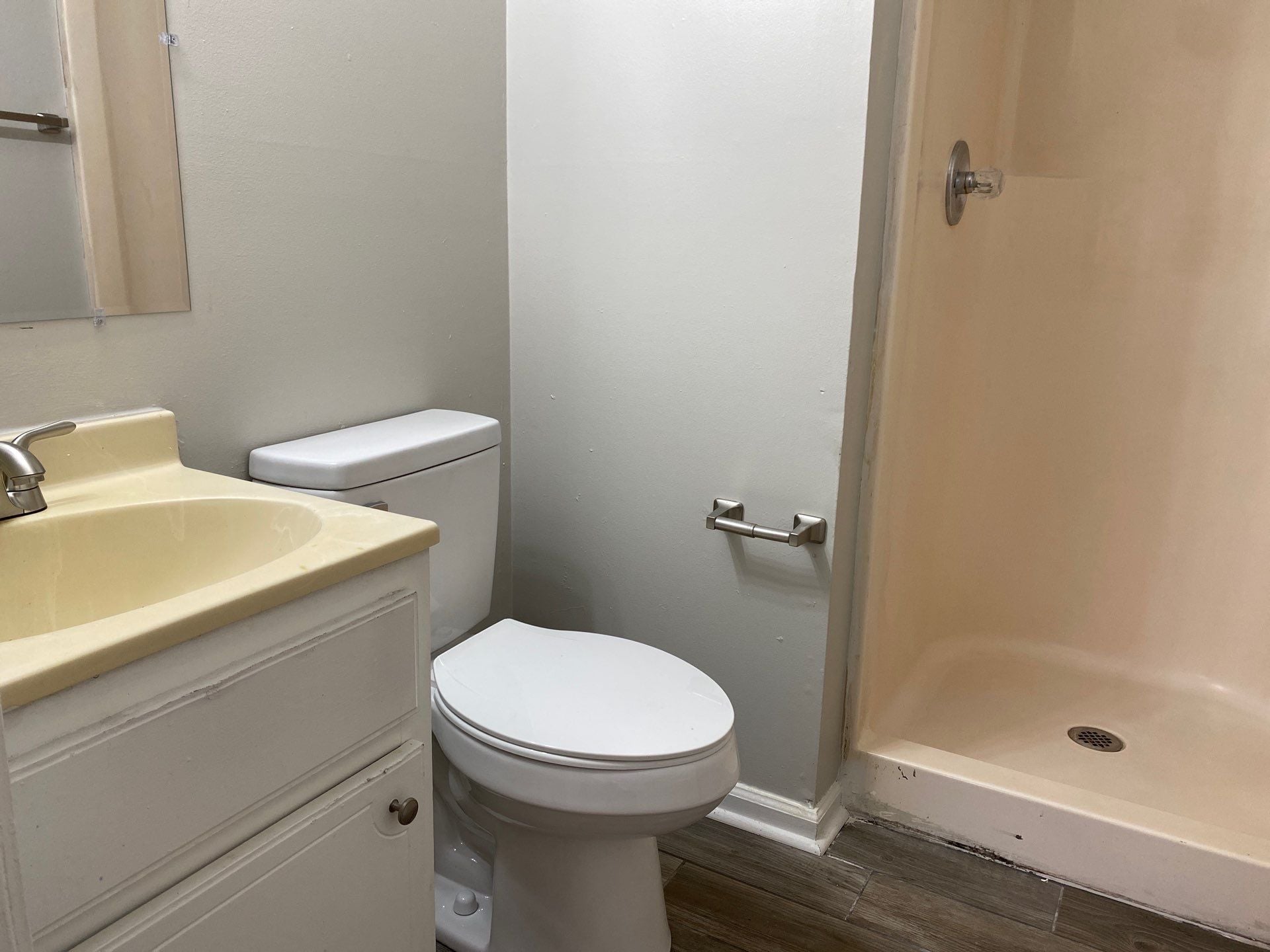 Building Photo - 79 Iris Dr