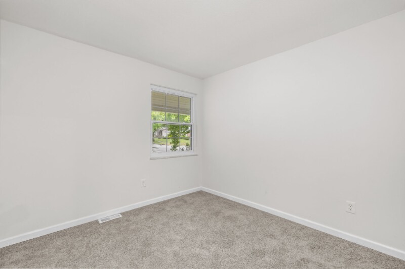 Building Photo - 1392 Langholm Dr