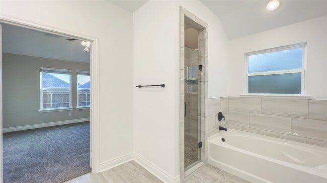 Building Photo - 805 Tippit Ln