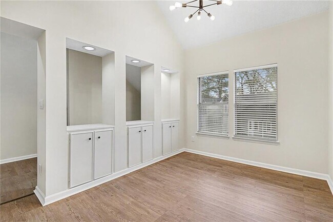 Building Photo - 106 Ivy Green Ln SE