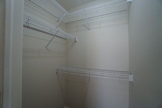 Building Photo - 3430 MacGregor Dr