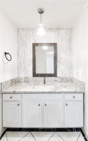 Building Photo - 16293 Wayfarer Ln