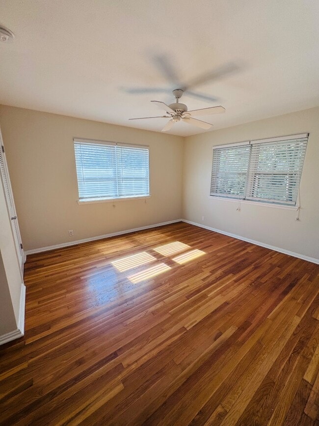 Building Photo - 1234 Belmont Terrace