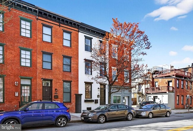 Building Photo - 7 E Fort Ave
