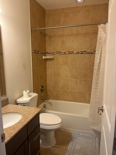 Building Photo - 42115 Piebald Square