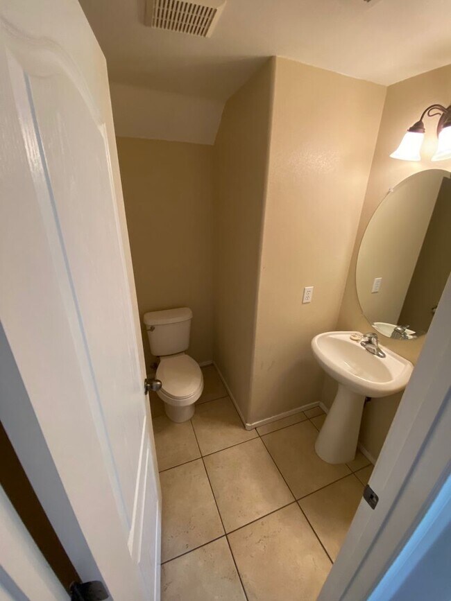 Building Photo - 5817 Addy Ln