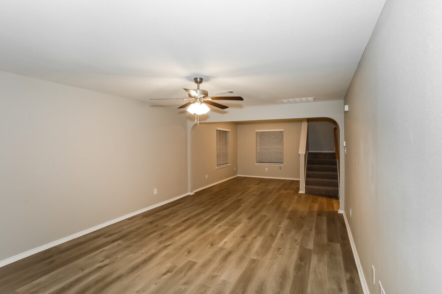 Building Photo - 1405 Pochard Dr
