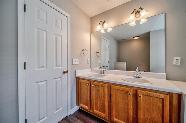 Building Photo - 3329 Chastain Landings Ct