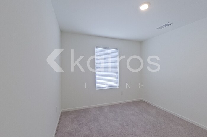 Building Photo - 167 Shelton Rd