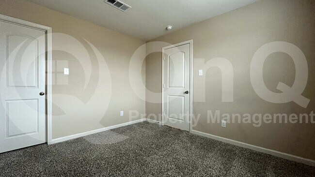 Building Photo - 274 Moonstone Way