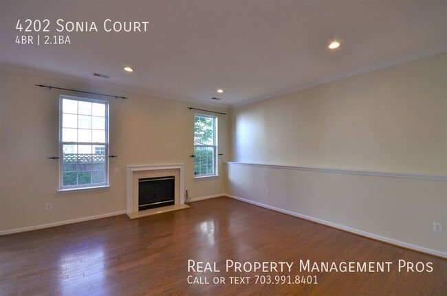 Building Photo - 4202 Sonia Ct