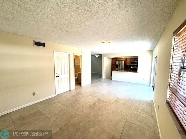 Building Photo - 12159 SW 52nd Ct