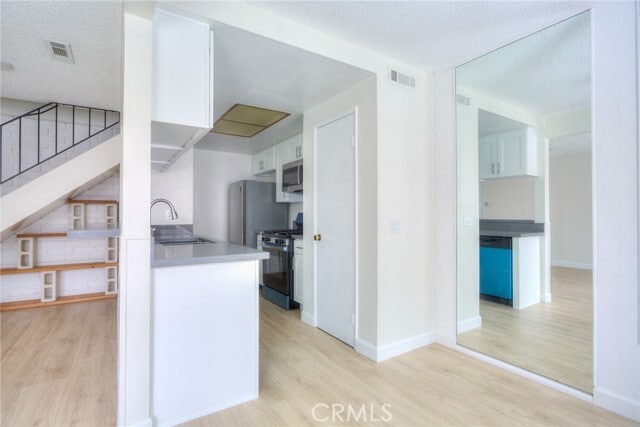 Building Photo - 1085 Sierra Madre Ave
