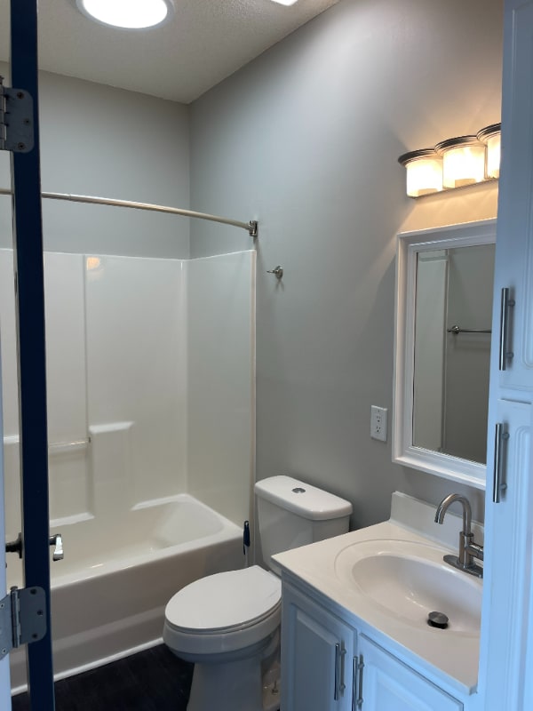 Building Photo - 5026 Belleglen Ct