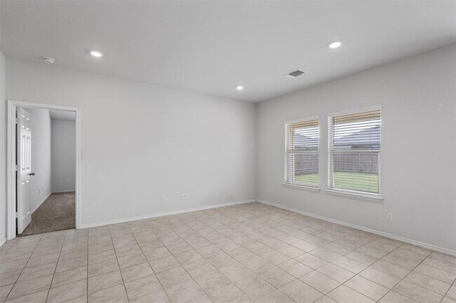 Building Photo - 108 Ragnar Dr