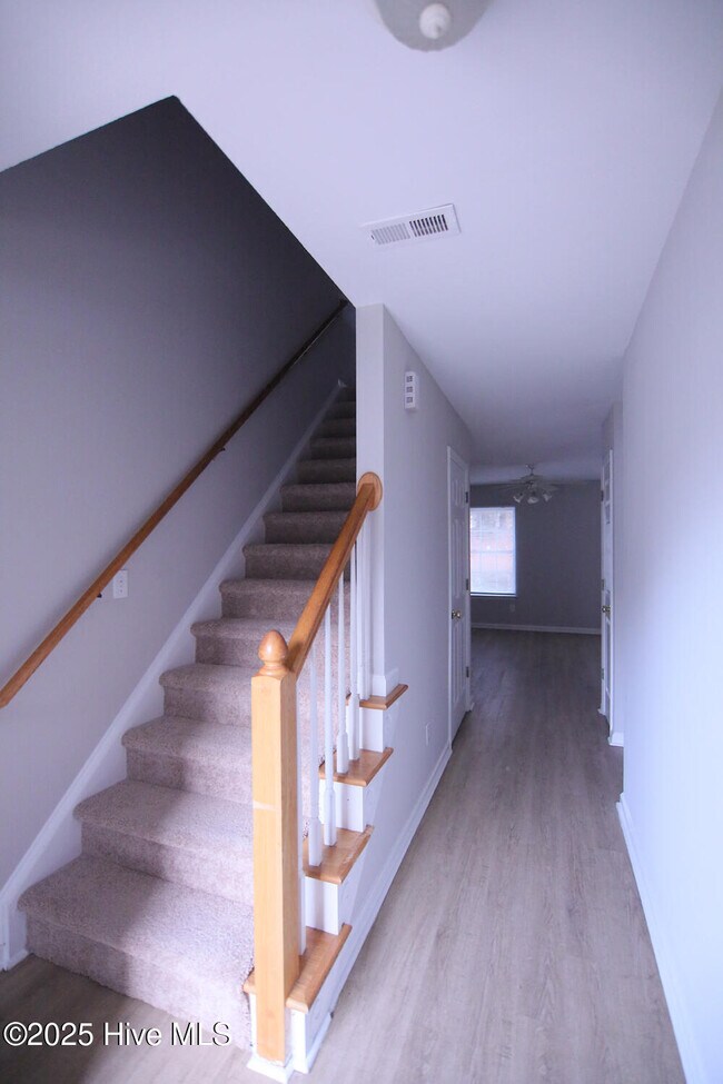 Building Photo - 4275 Williamsbrook Ln