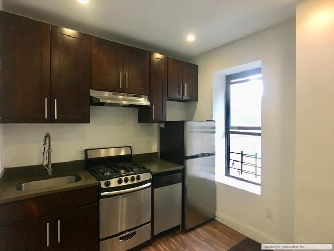 121 La Salle Street - 121 La Salle St New York NY 10027 | Apartment Finder