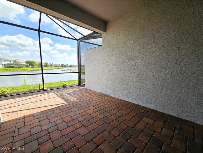 Building Photo - 2167 Dragonfruit Wy